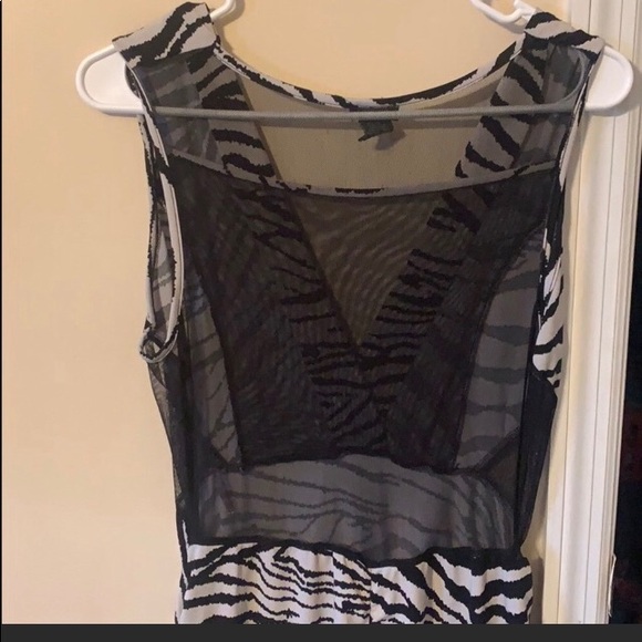 🔆SOLD🔆 Zebra print fitted dress - Picture 2 of 3